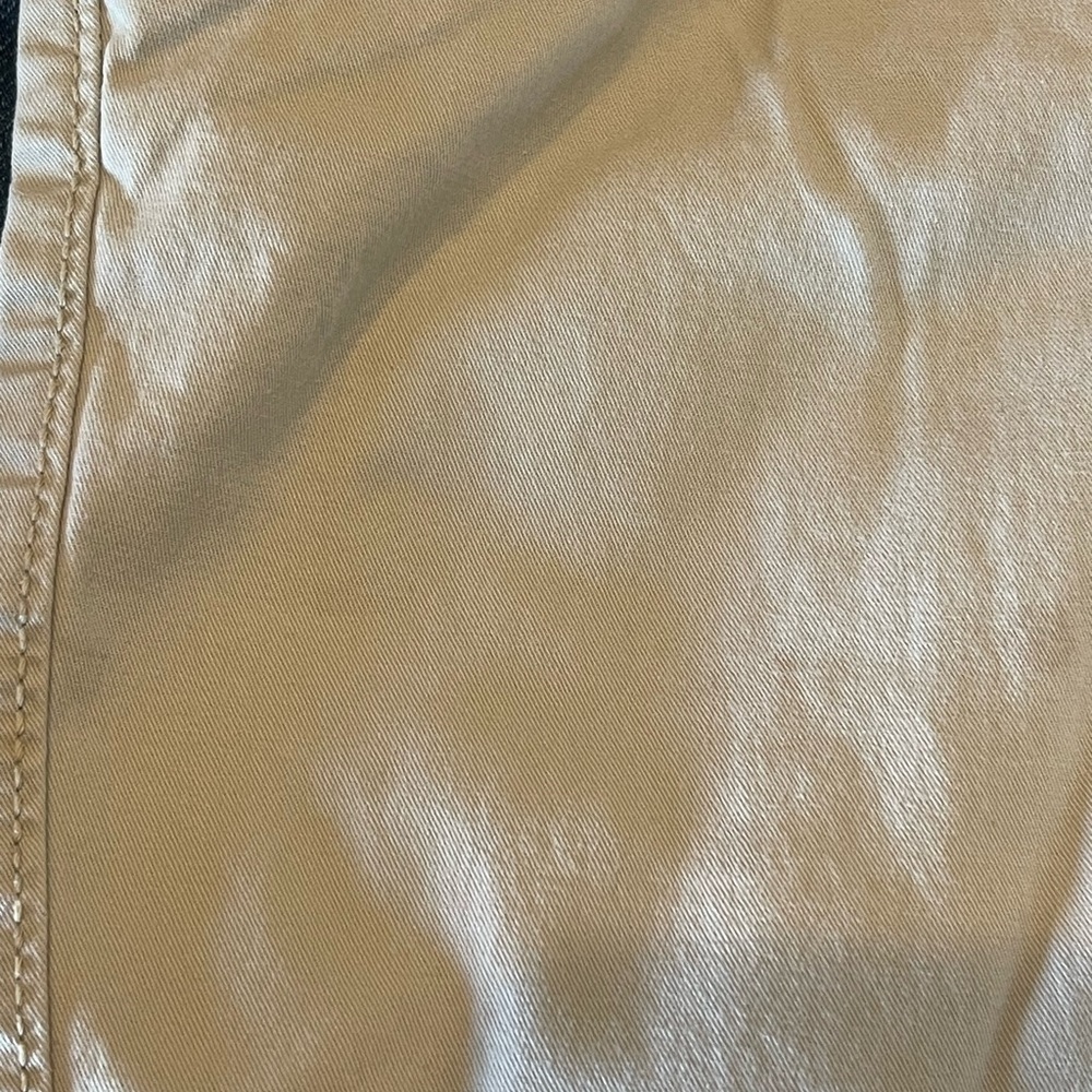 Bundle of 4 pairs of boys 5T shorts - Picture 2 of 5